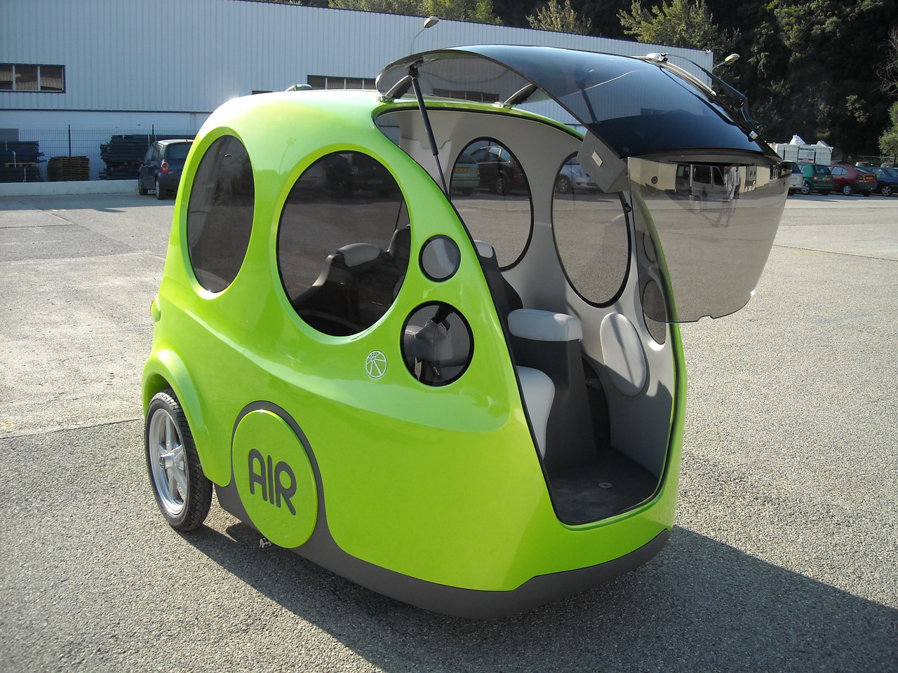 Пневматический авто автомобиль tata motors airpod air pod photo фото на сжатом воздухе движение двигатель